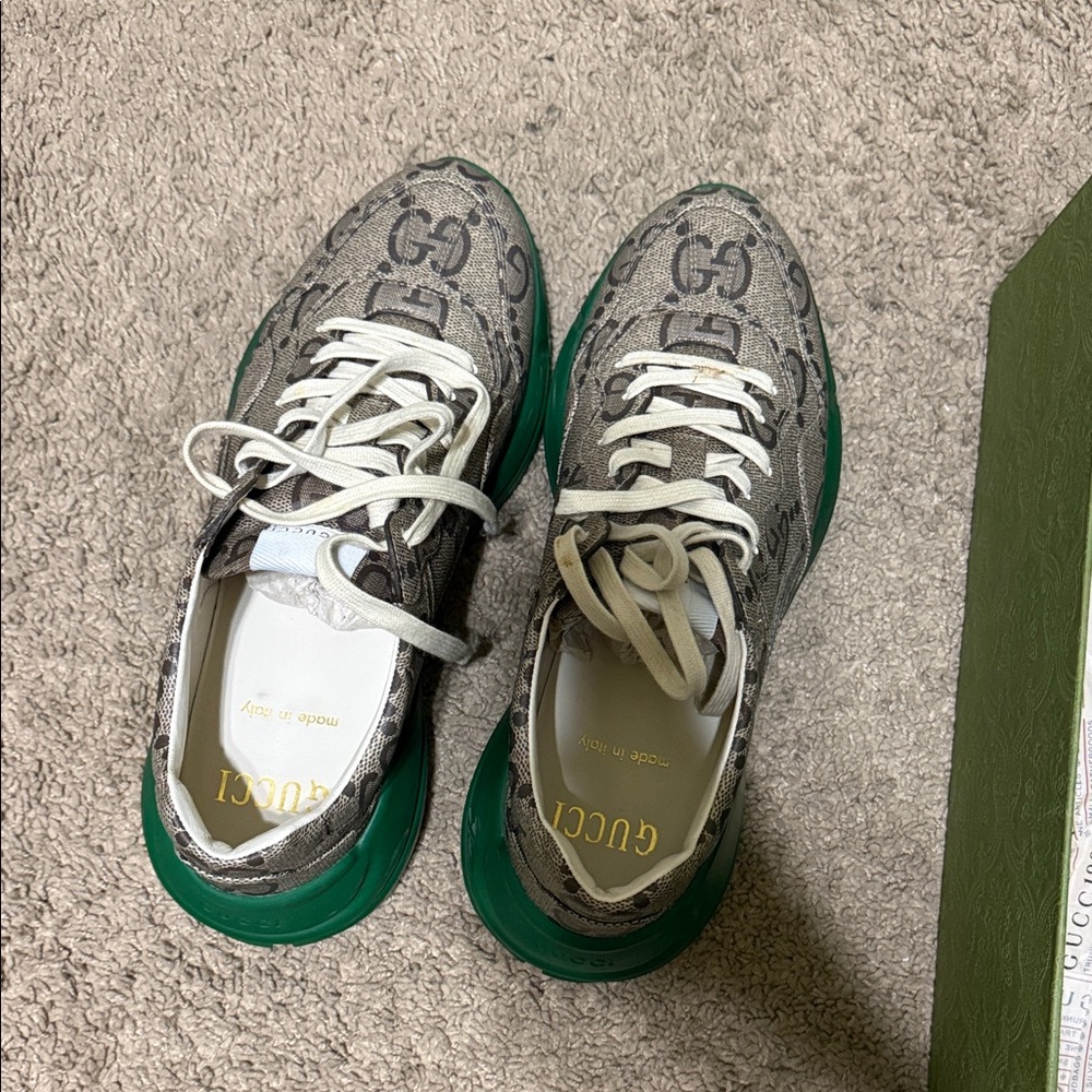 Gucci Beige GG Monogram Sneaker with Green Platform Sole - Picture 7 of 10